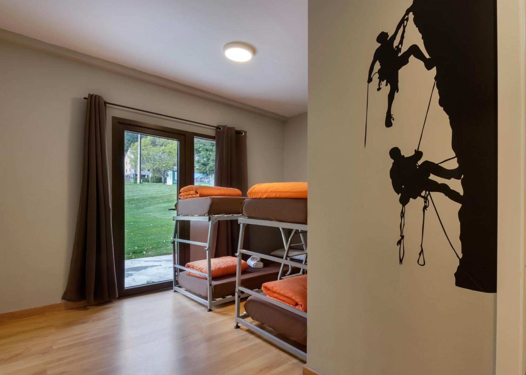 Albergue Вильянуа Экстерьер фото